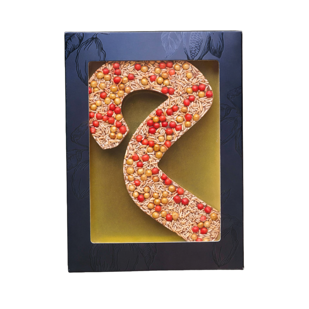 Eid Mubarak - Suikerfeest Mim Suymbool in melkchocolade en luxe topping - Volledig Halal - in luxe zwarte geschenkdoos en wikkel met Eid Eat Enjoy thema design. Tasty Present - gepersonaliseerde chocolade en zoetwaren